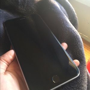 •iPhone 6s Plus•